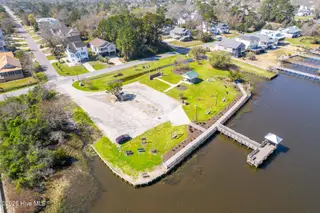 123 NE 15th Street, Oak Island, NC 28465 – photo 20