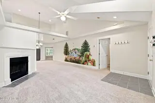 104 Uster Court, New Bern, NC 28562 – photo 8: 20-web-or-mls-DSC_4641_edit