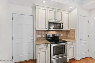 18 Treewood Lane, Clayton, NC 27527 – photo 11: 48-18 Treewood Ln-48
