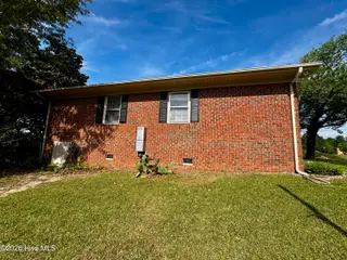 1307 Cogdell Drive, Kinston, NC 28501 — 3-bedroom home, Kinston, NC, photo 5 of 35: IMG_2963