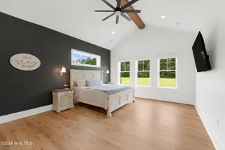 107 Mayflower Drive, Newport, NC 28570 – photo 17: Primary suite