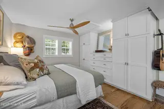 217 Turner Street, Beaufort, NC 28516 – photo 21: Owner suite