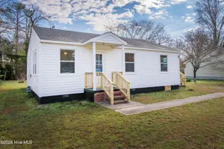 2229 Saint Andrew Street, Tarboro, NC 27886 – photo 2: 2229 st andrews 4991