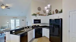 208 Bungalow Drive, New Bern, NC 28562 – photo 3: 36-web-or-mls-208-Bungalow-Dr-New-Bern-N
