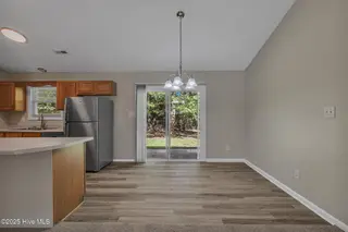 821 Shadowridge Road, Jacksonville, NC 28546 – photo 8: 821 shadowridge 4