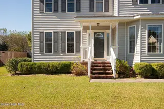 106 Sidney Lane, Jacksonville, NC 28540 — 4-bedroom home in Williamsburg Plantation, Jacksonville, NC, photo 6 of 55: DSC_2548