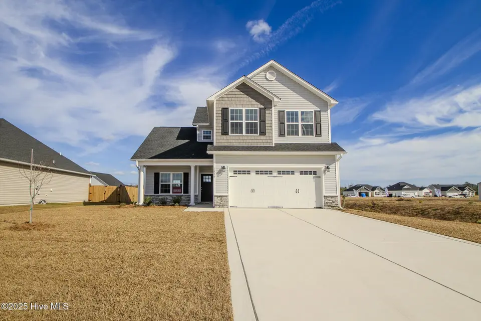 1836 Olde Towne Pointe Boulevard, Jacksonville, NC 28546 – photo 1 of 28: IMG_6703-HDR