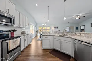 335 Long Pond Drive, Sneads Ferry, NC 28460 – photo 13: 49-web-or-mls-_RAD1533