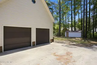 934 Falcon Circle, Greenville, NC 27834 — 3-bedroom home in Northwoods, Greenville, NC, photo 10 of 53: 47-web-or-mls-img_5633