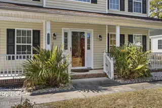 438 Star Hill Drive, Cape Carteret, NC 28584 – photo 7: 7-web-or-mls-438-Star-Hill-Dr-Nov-2025-0
