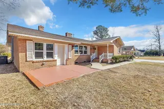 508 N Wright Street, Burgaw, NC 28425 — 3-bedroom home, Burgaw, NC, photo 3 of 51: 3-web-or-mls-5O0A1573