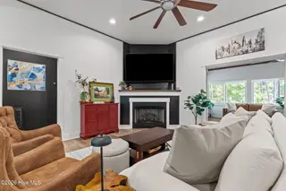 1659 E Indiana Avenue, Southern Pines, NC 28387 – photo 14: 11-web-or-mls-DSC04069