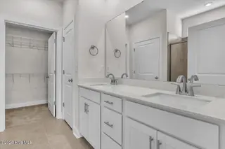 4530 Abberley Way 112, Leland, NC 28451 – photo 16: Primary Bath