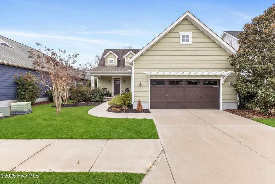 346 Hanover Lakes Drive, Wilmington, NC 28401 – photo 1 of 52: 1