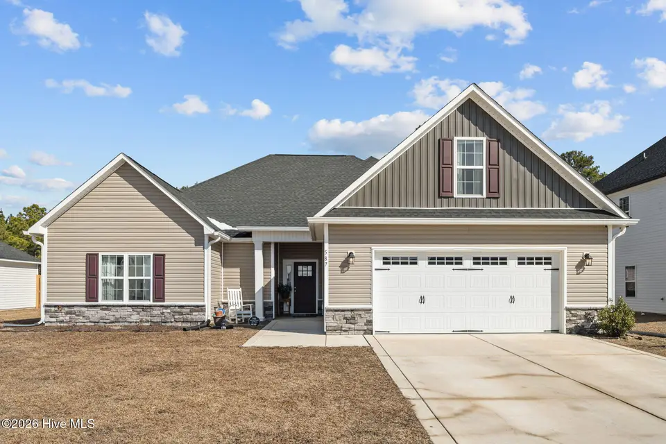 587 Appalachian Trail S, Jacksonville, NC 28546 – photo 1 of 56: 1-web-or-mls-01