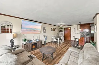 407 Driftwood Drive, Elizabeth City, NC 27909 – photo 8: 19-web-or-mls-019-7x2a4212-jpg