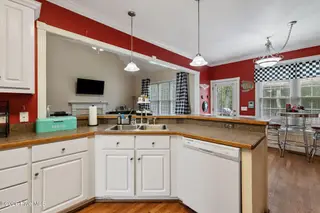 402 Albert Drive, Goldsboro, NC 27530 – photo 10: Kitchen