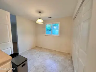 218 Pamlico Drive, Washington, NC 27889 – photo 18: Breakfast Area