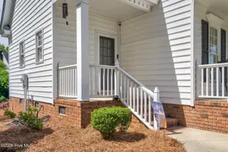 3921 Hampton Drive, Rocky Mount, NC 27803 – photo 4: Driveway Stoop Entry