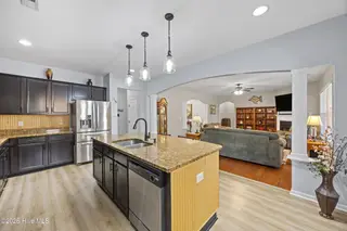 419 Cyrus Thompson Drive, Jacksonville, NC 28546 – photo 15: 20_kitchen