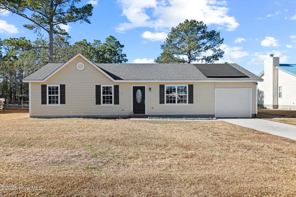 432 Oregon Trail, Hubert, NC 28539 – photo 1 of 26: 425A9258