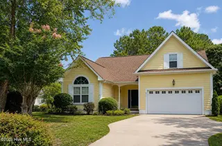 621 Riverwood Drive SE, Bolivia, NC 28422 – photo 1