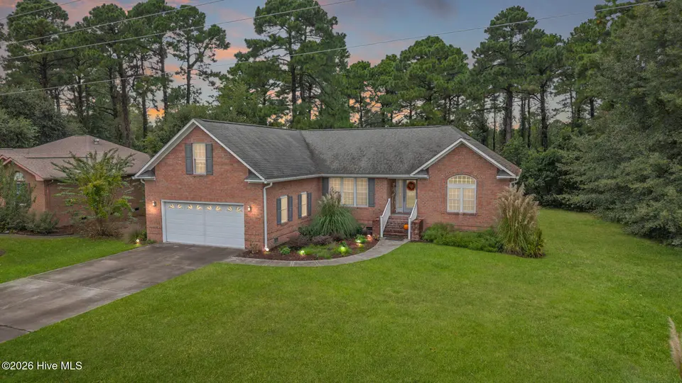 815 Pelican Drive, New Bern, NC 28560 – photo 1 of 48: 815 Pelican Drive