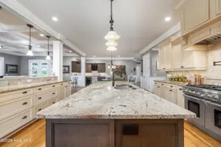 4010 Wyndmere Drive, Southport, NC 28461 – photo 17: Luxury Culinary Showpiece