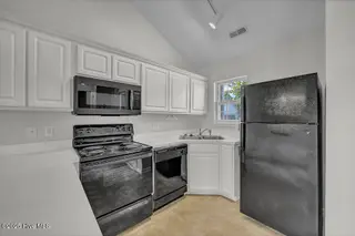 3847 Merestone Drive, Wilmington, NC 28412 – photo 9: 009_img_5582_429