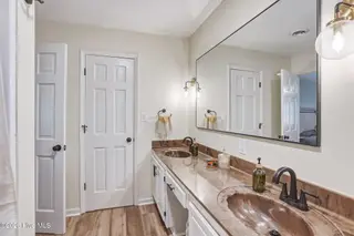 428 Holly Street, Emerald Isle, NC 28594 – photo 19: 12-web-or-mls-chadwick-visuals-428-holly