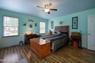 102 Laura Drive, New Bern, NC 28562 – photo 22: Primary Bedroom