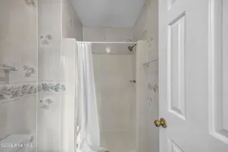 4937 Marlin Court, Wilmington, NC 28403 — 3-bedroom townhome in Stones Throw, Wilmington, NC, photo 17 of 26: 017_img_8897_618