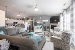 318 Bungalow Drive, New Bern, NC 28562 – photo 15: Hot Tub