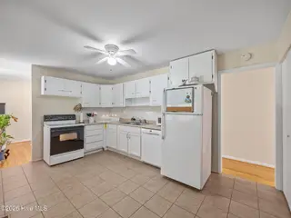 706 Vernon Drive, Jacksonville, NC 28540 – photo 7: 24-web-or-mls-706 Vernon Dr. 58