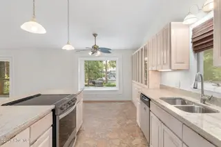 121 White Ash Drive, Pine Knoll Shores, NC 28512 – photo 17: 17-web-or-mls-chadwick-visuals-121-white