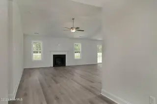 4016 Bluewater Boulevard, New Bern, NC 28562 – photo 7: 4016 Bluewater-7