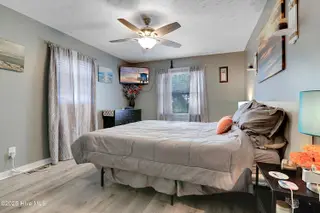 206 NE 51st Street, Oak Island, NC 28465 – photo 10: HP3V6A6653y