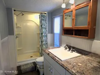 145 Gray Road, Newport, NC 28570 – photo 24: MBath2