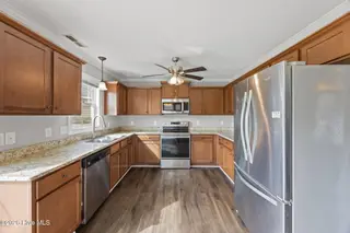 219 Station House Road, New Bern, NC 28562 – photo 13: 10-web-or-mls-0C0A6329
