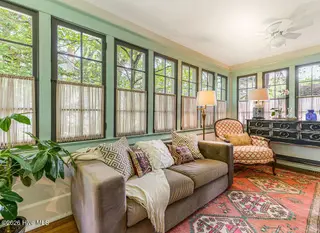 260 S Ashe Street, Southern Pines, NC 28387 – photo 12: So much natural sunlight...