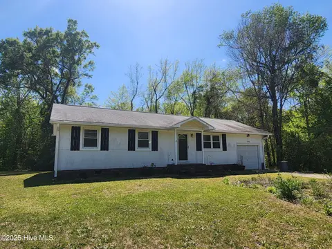 186 Sand Ridge Rd, Hubert