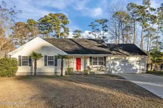 2000 Clark Court, Morehead City, NC 28557 – photo 3: 3-web-or-mls-1S3A5807