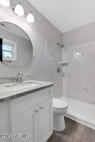 302 Shamrock Drive, Jacksonville, NC 28540 – photo 16: 20240116144229093815000000-o