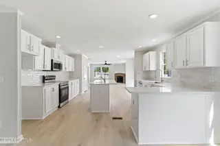 9929 Old Mill Road NE, Leland, NC 28451 — 4-bedroom manufactured home, Leland, NC, photo 6 of 33: 19-web-or-mls-dsc07458