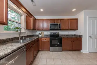 113 Sparkling Brook Way, Jacksonville, NC 28546 — 3-bedroom home in The Lands, Jacksonville, NC, photo 24 of 59: 24_beyc69da542bedb4c