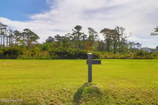 526 Sheldrake Court, Beaufort, NC 28516 – photo 3: 526 Sheldrake Court