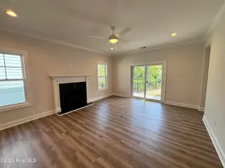 178 Pine View Boulevard, Beaufort, NC 28516 – photo 5: Living Room open to patio