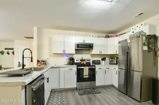 305 White Oak Street, Jacksonville, NC 28540 – photo 13