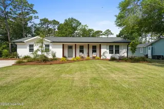 1015 E Moore Street, Southport, NC 28461 – photo 2: shniderproductions.com-5