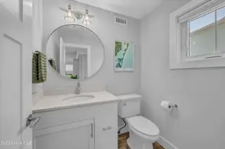 714 Sloop Pointe Lane, Kure Beach, NC 28449 – photo 6: 009_img_9085_410